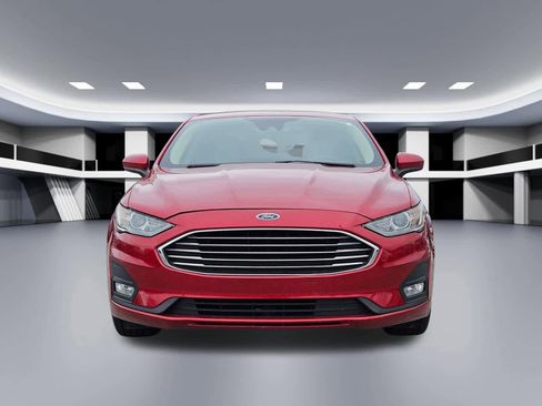 Used 2020 Ford Fusion SE w/ Equipment Group 151A image 9
