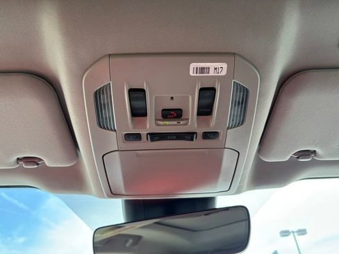 Certified 2025 Toyota Highlander XLE AWD/4WD image 27