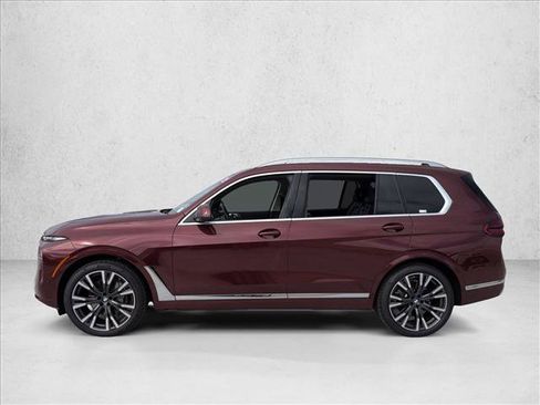 Used 2025 BMW X7 xDrive40i w/ Parking Assistance Package AWD/4WD image 9