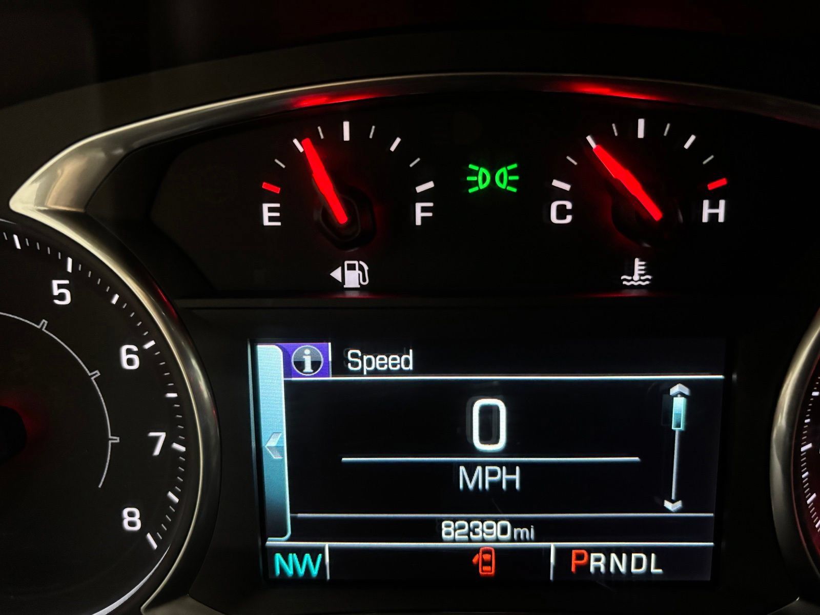 Used 2018 GMC Acadia SLT AWD/4WD image 17