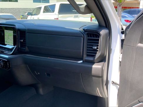 Used 2025 Chevrolet Silverado 1500 LT RWD image 18