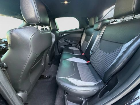 Used 2017 Ford Focus ST w/ Equipment Group 401A FWD image 24