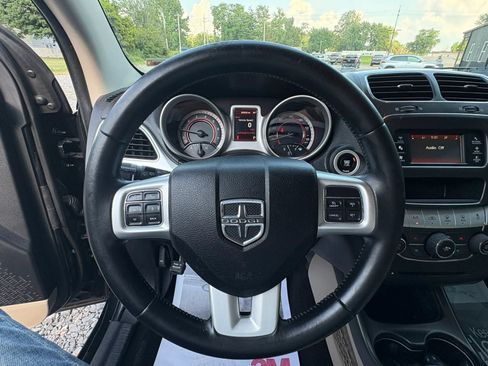 Used 2015 Dodge Journey American Value Package w/ Flexible Seating Group FWD image 13