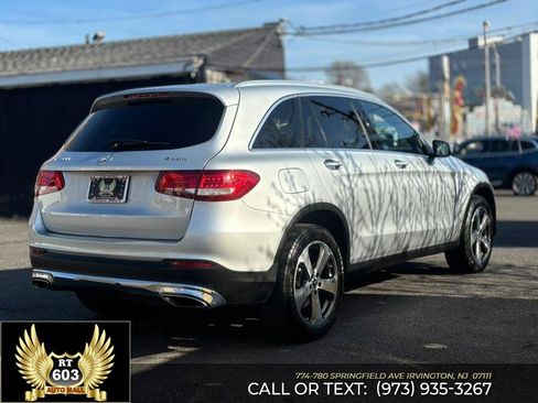 Used 2018 Mercedes-Benz GLC 300 4MATIC image 5