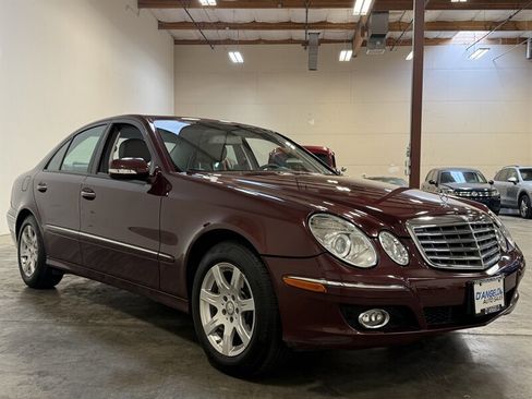 Used 2008 Mercedes-Benz E 320 BlueTEC Sedan image 8