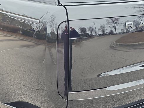 New 2026 Land Rover Range Rover SE image 34