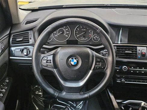 Used 2017 BMW X3 sDrive28i image 19