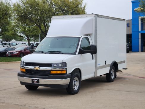 New 2025 Chevrolet Express 3500 w/ Power Convenience Package image 10