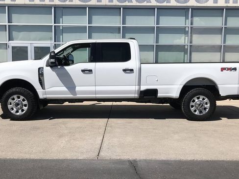 Certified 2023 Ford F350 XLT w/ 360-Degree Camera Package image 4