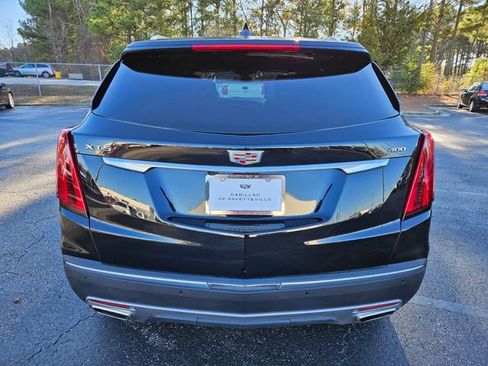 Certified 2025 Cadillac XT5 Premium Luxury image 6