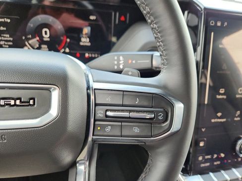 Used 2025 GMC Yukon Denali image 22