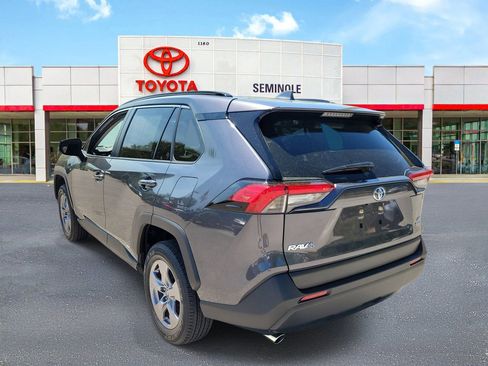 Used 2025 Toyota RAV4 LE image 4