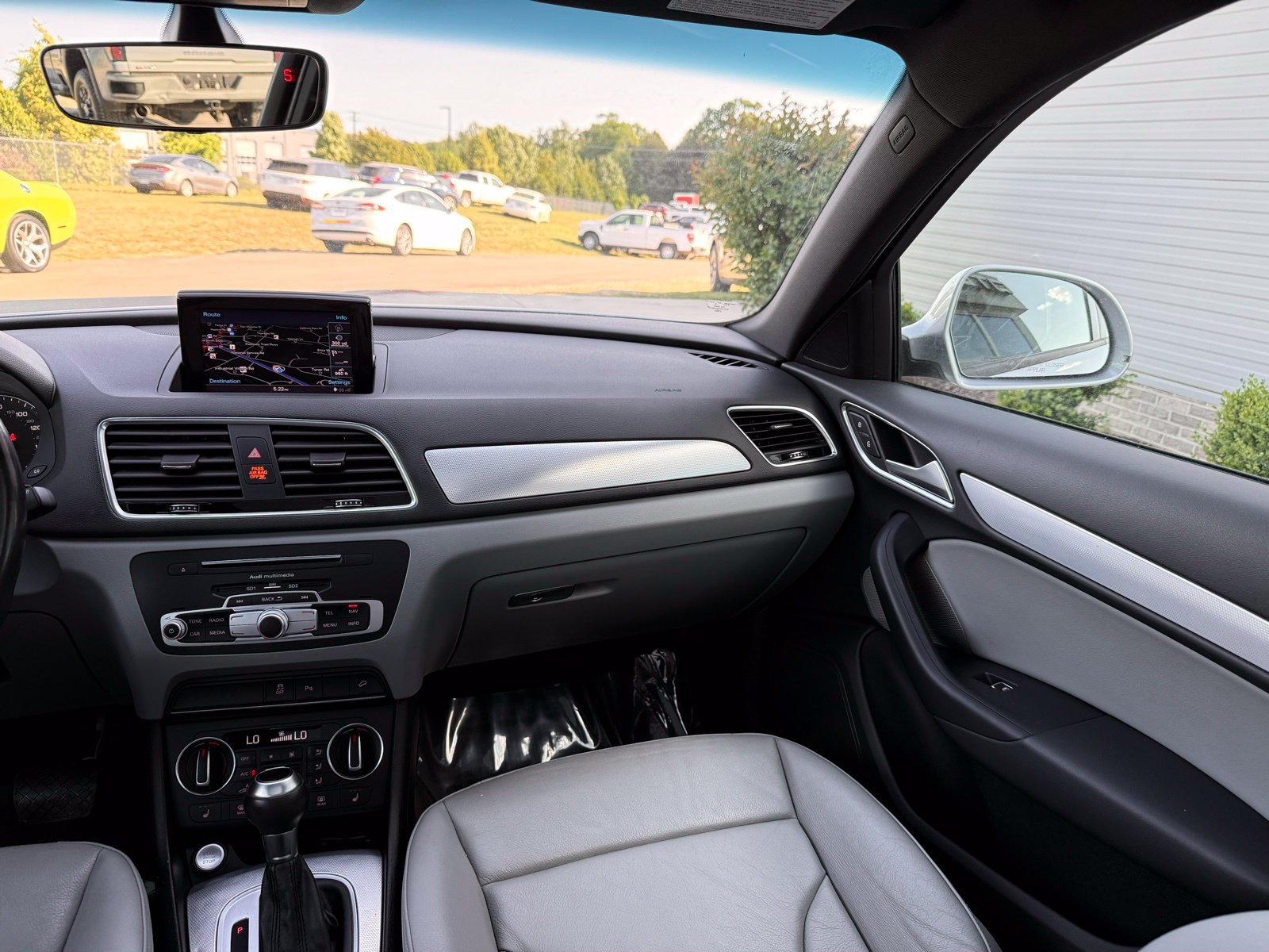 Used 2018 Audi Q3 2.0T Premium FWD image 29