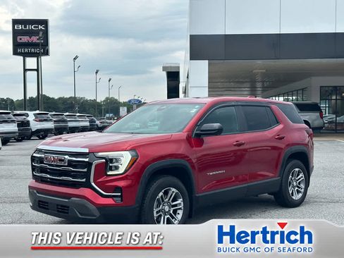 Used 2025 GMC Terrain Elevation w/ Technology Package II AWD/4WD image 1