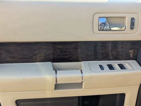 Used 2018 Ford Flex Limited w/ Equipment Group 301A image 11