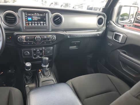 Used 2022 Jeep Wrangler Unlimited Sport AWD/4WD image 18