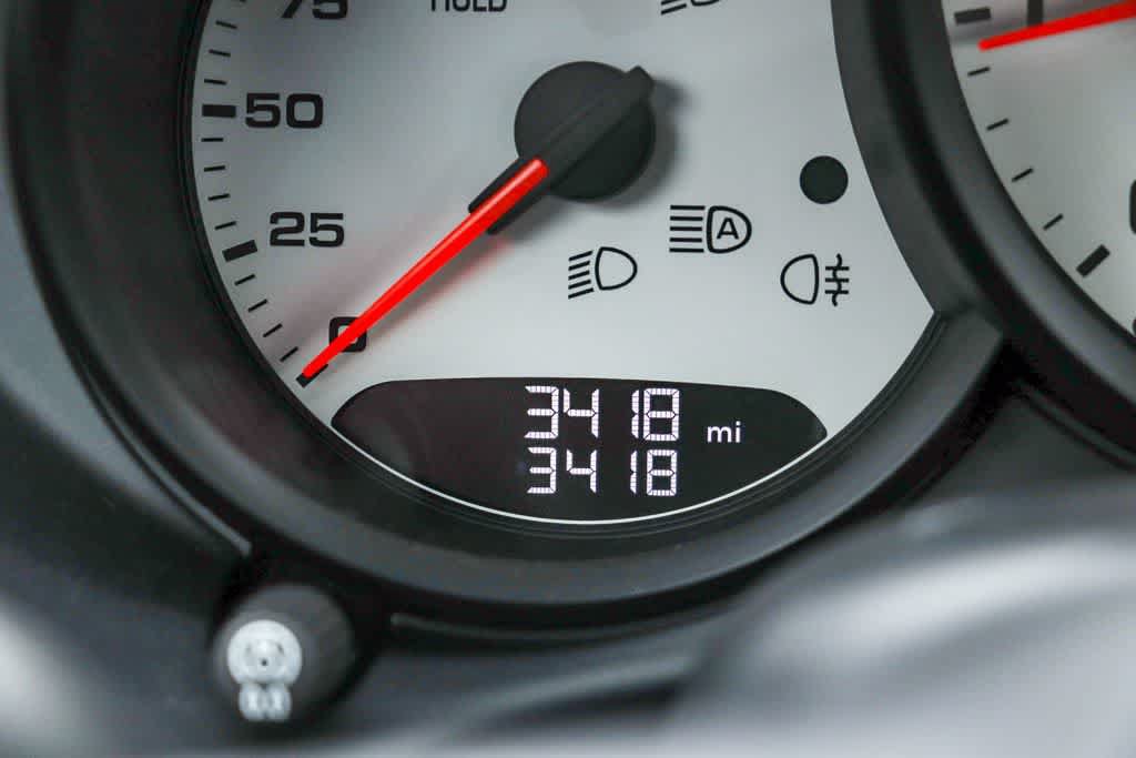 Used 2025 Porsche 718 Cayman S RWD image 34