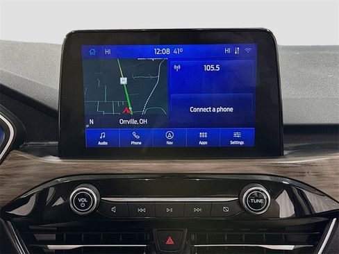 Used 2020 Ford Escape Titanium image 16