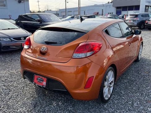 Used 2012 Hyundai Veloster w/ Style Pkg FWD image 8