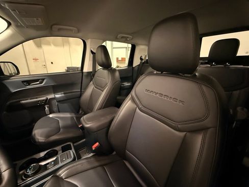 Used 2026 Ford Maverick Lariat w/ Black Appearance Package AWD/4WD image 16