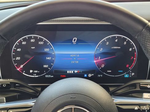 Used 2024 Mercedes-Benz GLC 300 4MATIC image 14