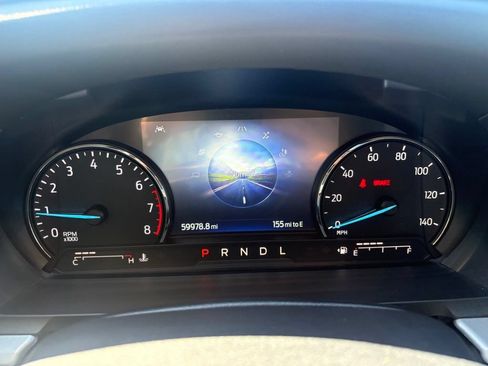 Used 2023 Ford Explorer XLT w/ Equipment Group 202A AWD/4WD image 4