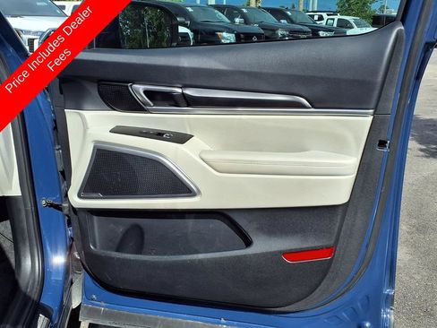 Used 2025 Kia Telluride S AWD/4WD image 11