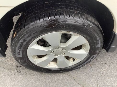 Used 2010 Subaru Outback 2.5i Premium image 20