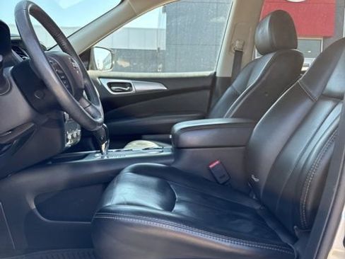 Used 2018 Nissan Pathfinder SL image 5