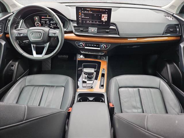 Used 2023 Audi Q5 2.0T Premium Plus w/ Premium Plus Package AWD/4WD image 19