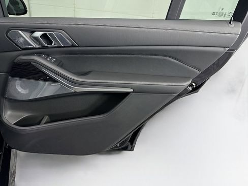 New 2026 BMW X7 M60i image 26