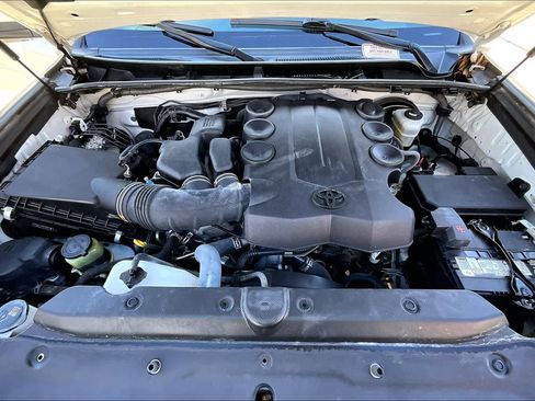 Used 2018 Toyota 4Runner Limited image 28