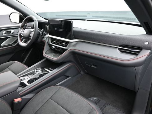 New 2025 Ford Explorer ST image 33