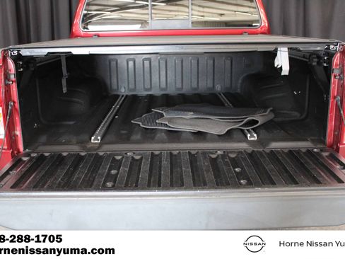Used 2020 Nissan Frontier SV RWD image 8