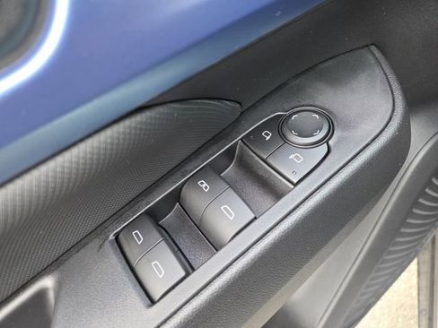 Used 2024 Chevrolet Equinox EV LT image 7