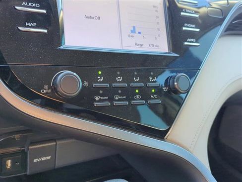Certified 2019 Toyota Camry LE FWD image 21