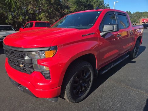 Used 2023 Chevrolet Silverado 1500 Custom image 1