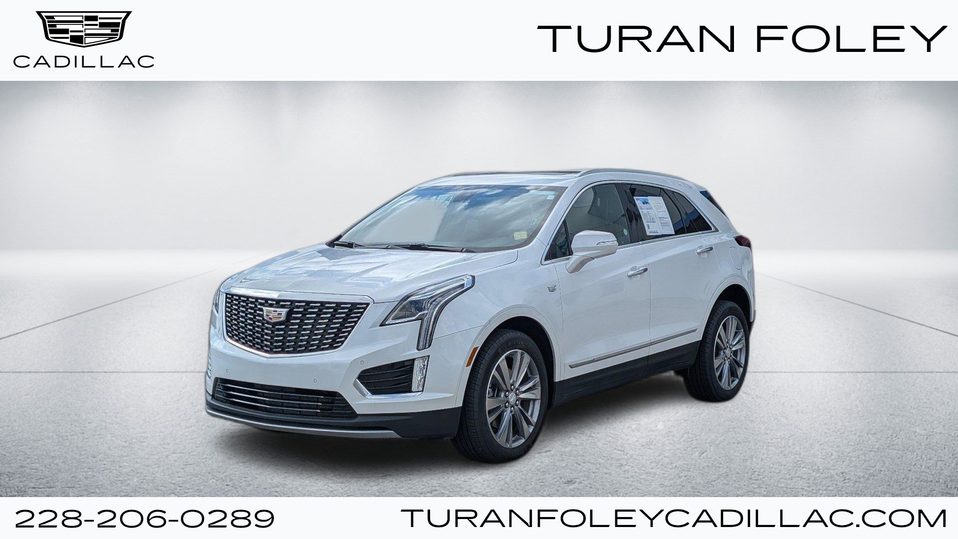 Certified 2025 Cadillac XT5 Premium Luxury AWD/4WD image 1