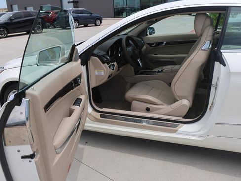 Used 2014 Mercedes-Benz E 350 Coupe image 31