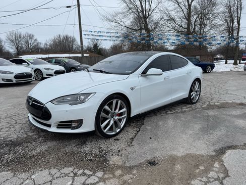 Used 2014 Tesla Model S P85D image 5