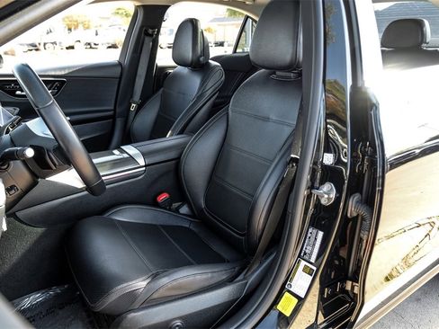 Used 2022 Mercedes-Benz C 300 Sedan w/ Exclusive Trim Package image 33