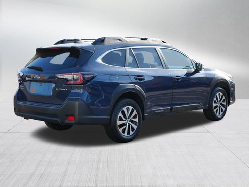 Used 2024 Subaru Outback Premium image 7