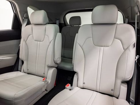 Used 2025 Kia Sorento X-Line EX AWD/4WD image 28