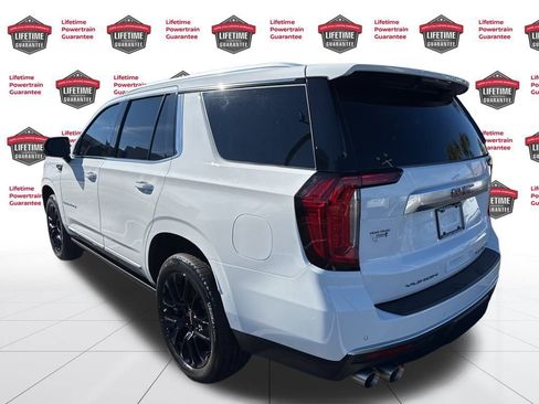 Used 2022 GMC Yukon Denali w/ Denali Premium Package image 7