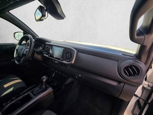 Used 2023 Toyota Tacoma TRD Off-Road AWD/4WD image 20