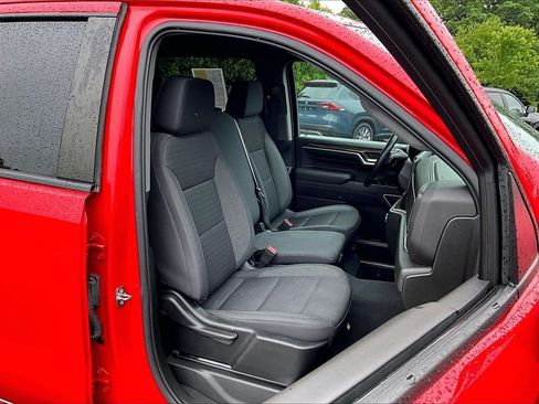 Used 2022 Chevrolet Silverado 1500 LT AWD/4WD image 11