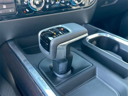 Used 2025 GMC Sierra 1500 SLT w/ SLT Premium Plus Package image 32