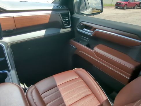 Used 2022 GMC Sierra 1500 Denali Ultimate AWD/4WD image 15