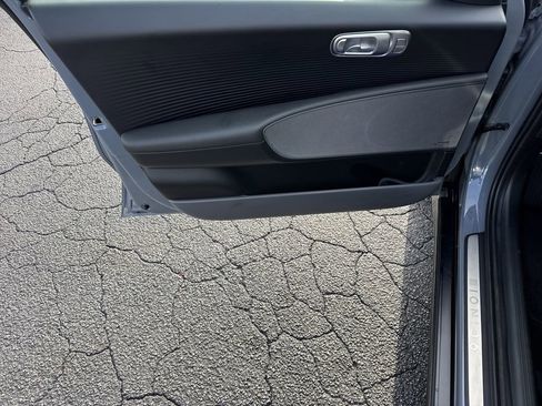 Used 2024 Hyundai Ioniq 6 Limited image 10