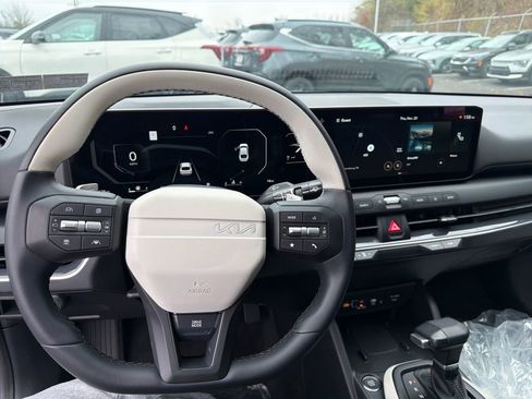 New 2025 Kia K4 GT-Line w/ GT-Line Sunroof Package image 65